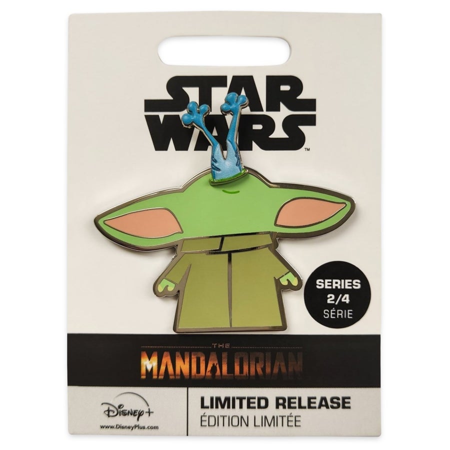 Star Wars authentic Mandalorian the Child Pin