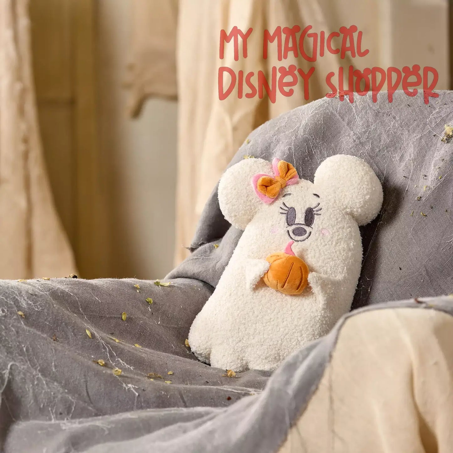 Minnie Mouse Cutie Ghost Plush Pillow