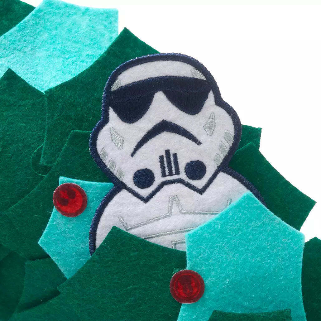 Star Wars Characters Christmas Holiday Door Wreath Decor Disney Parks